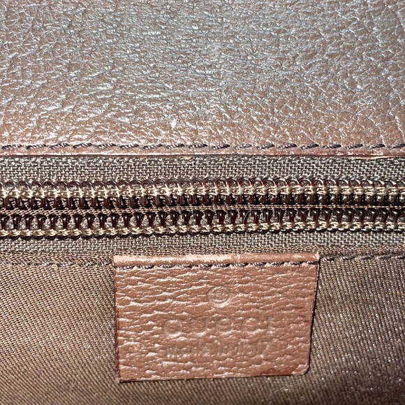 Authentic GUCCI brown leather clutch wristlet bag with dustcover COA and card - Picture 7 of 11